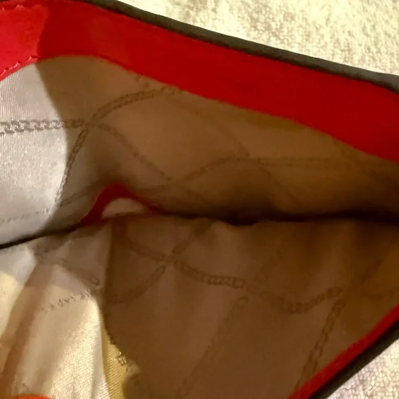 Michael Kors Dark Pink nd White Tri-Fold Wallet - Picture 9 of 17